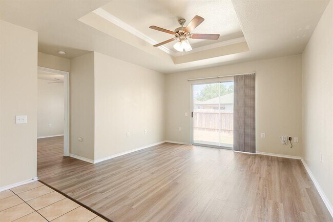 Building Photo - 7400 Cayenne Ln