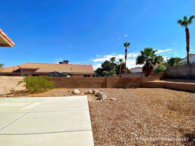 Building Photo - 50 Tidwell Ln