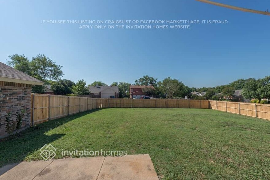 Building Photo - 540 Guadalupe Dr