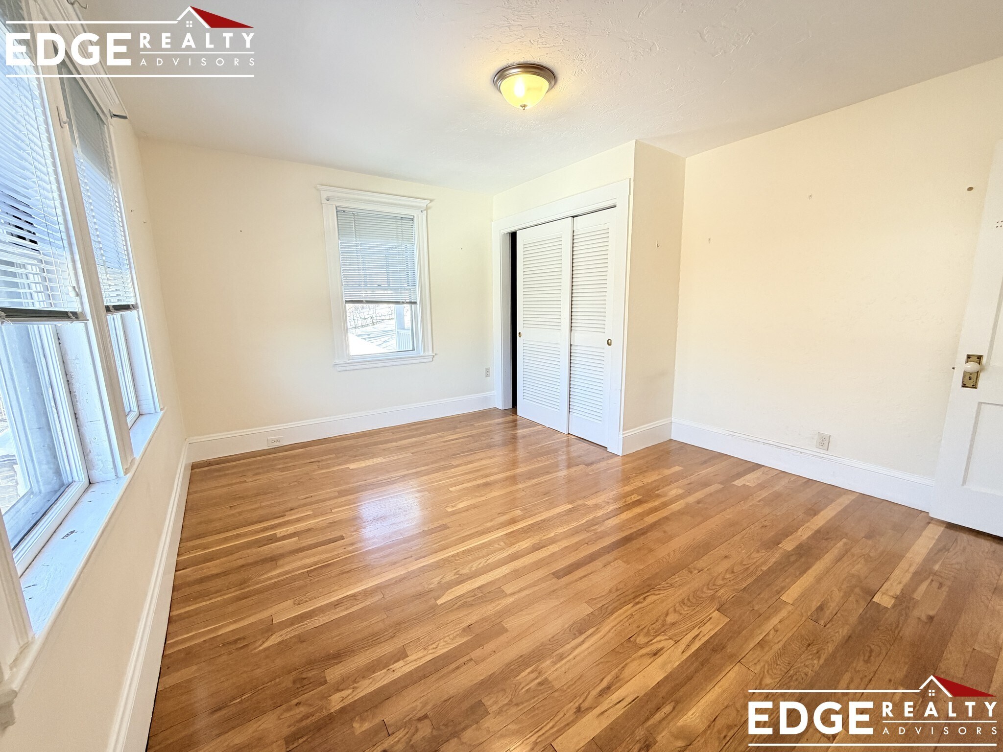 Building Photo - 62 S Hobart St