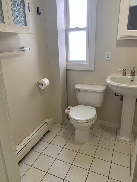 Building Photo - 45 Union St