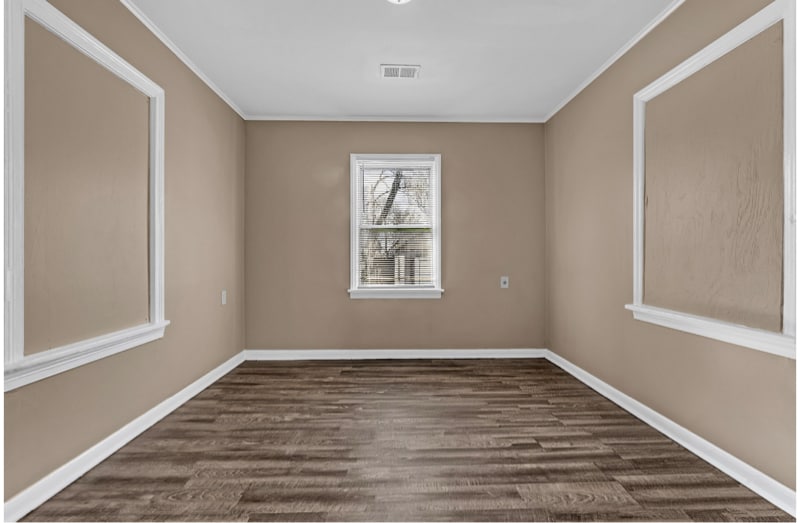 Building Photo - 3067 Pershing Ave