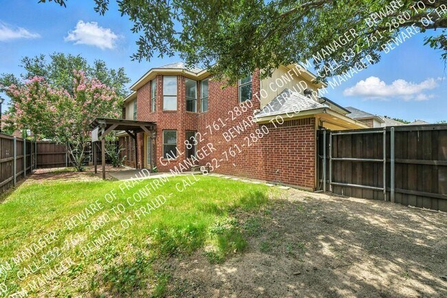 Building Photo - 473 Leisure Ln