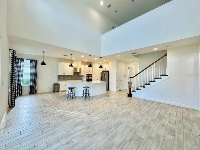 Building Photo - 34159 Astoria Cir