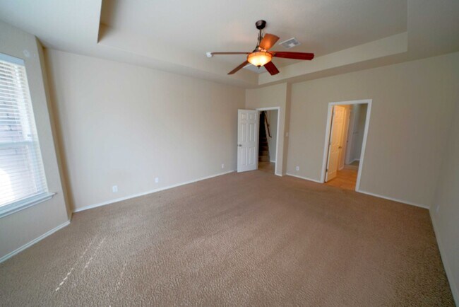 Building Photo - Immaculate Rental Now Available in Cibolo!...