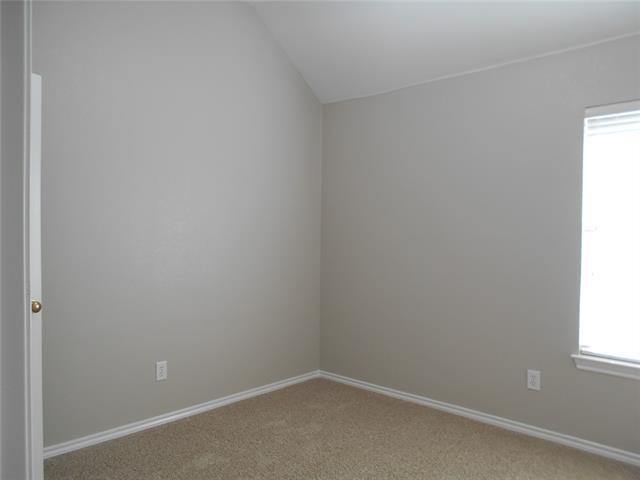 Building Photo - 4804 Holly Berry Dr