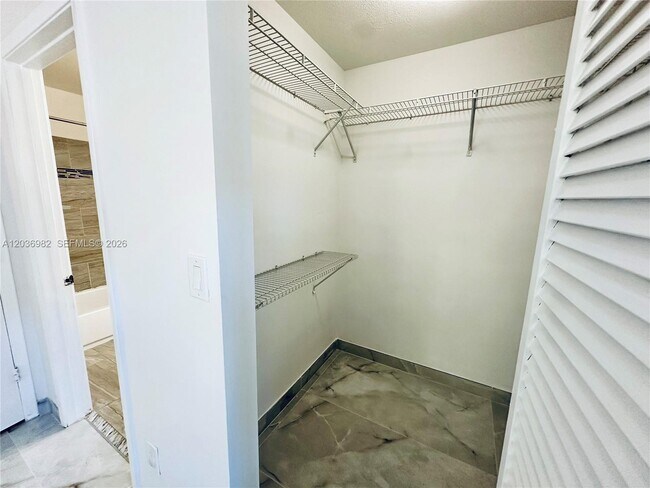 Building Photo - 9703 Hammocks Blvd