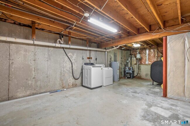 Building Photo - 103 Birch Rd