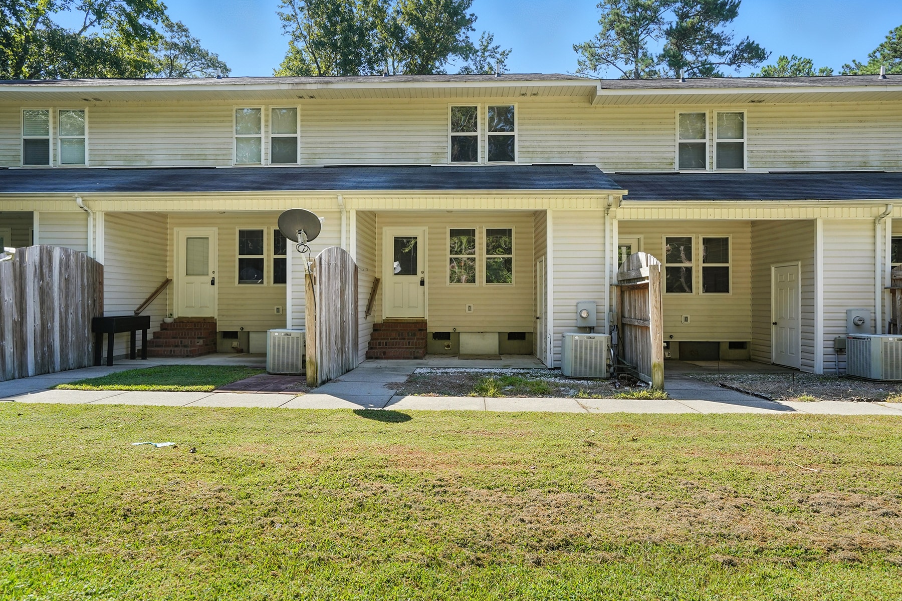 Building Photo - 281 Marshbanks St