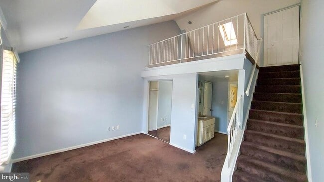 Building Photo - 8709 Ravenglass Way