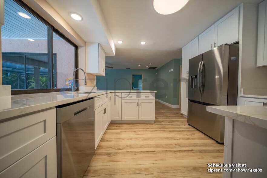 Building Photo - 1774 Whiskey Creek Dr