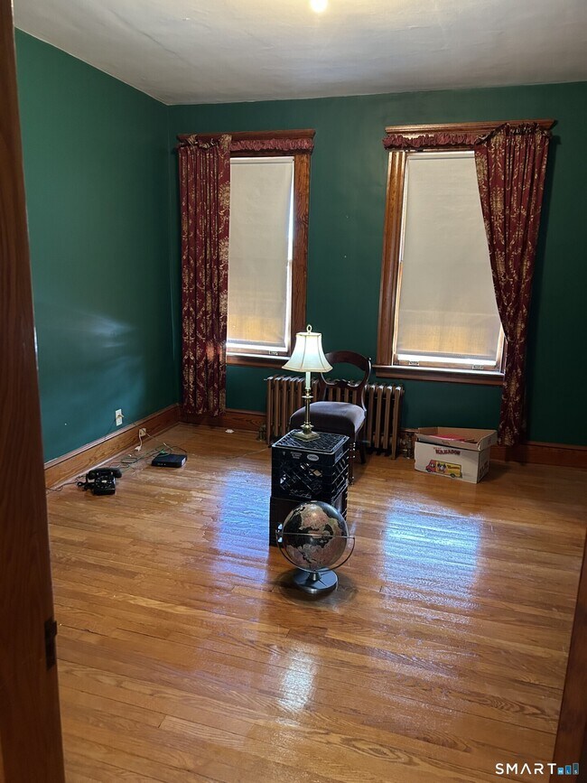 Building Photo - 41 Lawlor St