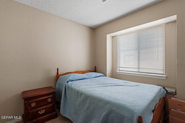 Building Photo - 14413 Desert Sage Dr