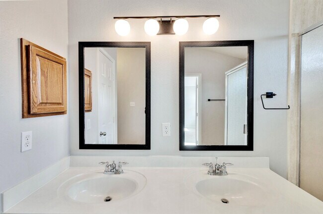 Building Photo - 133 Calline Mayes Run
