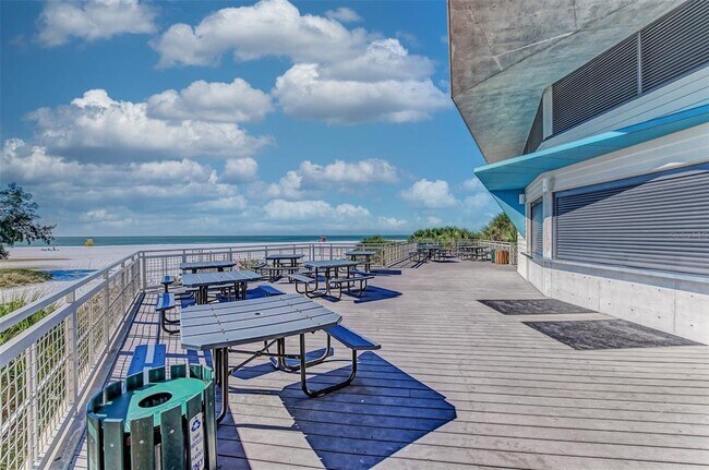 Building Photo - 412 Treasure Boat Way