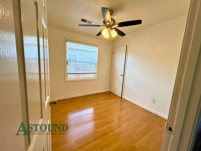 Building Photo - 7500 Deerwood Ave