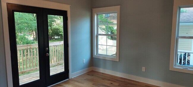 Building Photo - 1213 Rison Ave NE