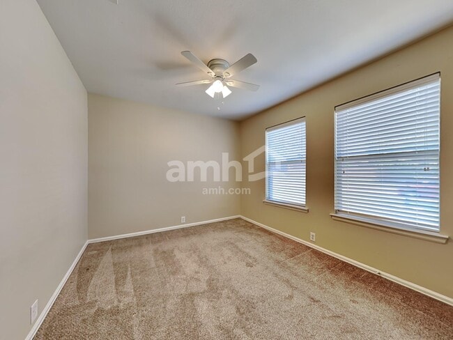 Building Photo - 714 Quail Hollow Dr