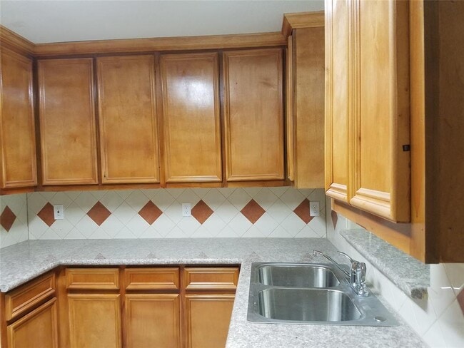 Building Photo - 5530 Melanite Ave