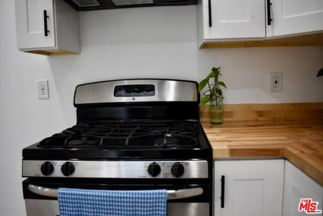 Building Photo - 3619 S Gramercy Pl