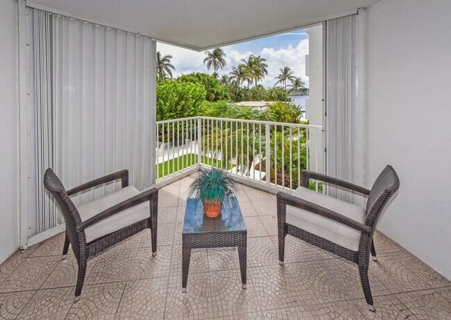 Building Photo - 2860 S Ocean Blvd