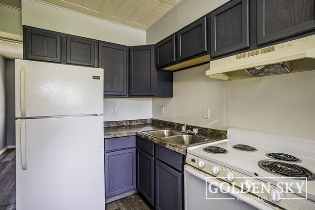 Building Photo - 1223 S Franklin St