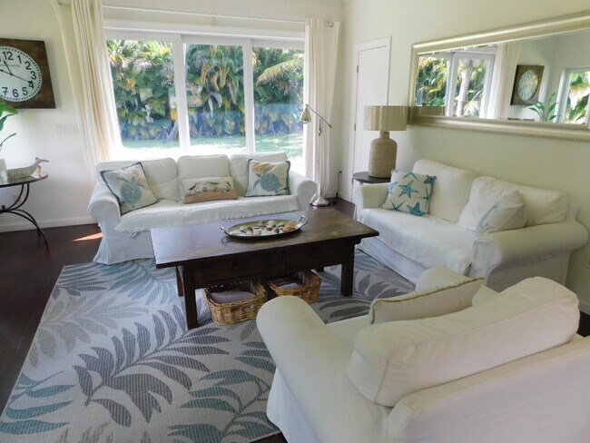 Building Photo - 2360 NE 15th Terrace