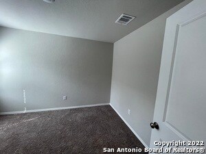 Building Photo - 10234 Robbins Crk