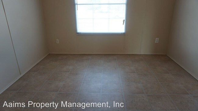 Building Photo - 4 br, 2.5 bath House - 7129 Hypony Trail