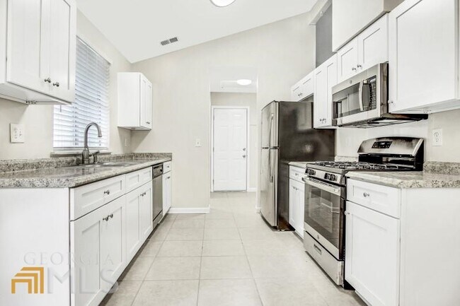 Building Photo - 2312 Leslie Brook Dr