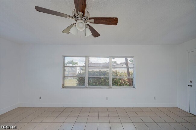 Building Photo - 220 Punta Alta Ct