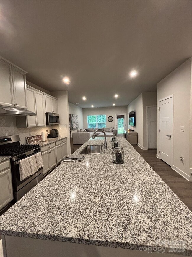 Building Photo - 6341 Ashton Pk Dr