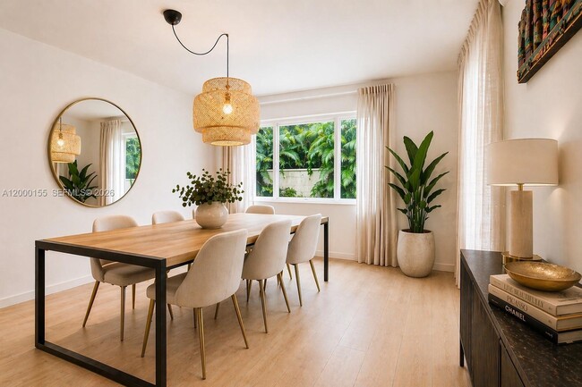 Building Photo - 1212 Aguila Ave