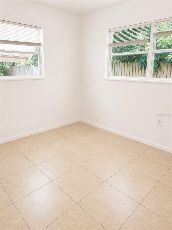Building Photo - 5411 70th Ln N