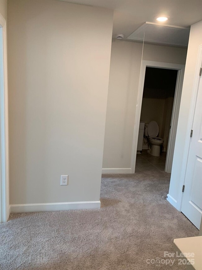 Building Photo - 2348 Belterra Dr