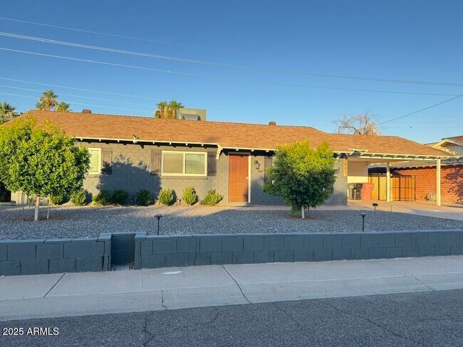 Building Photo - 1801 N 87th Pl