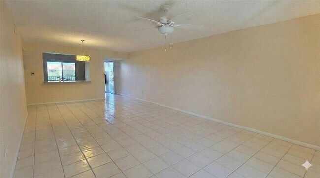 Building Photo - 901 SW 141st Ave