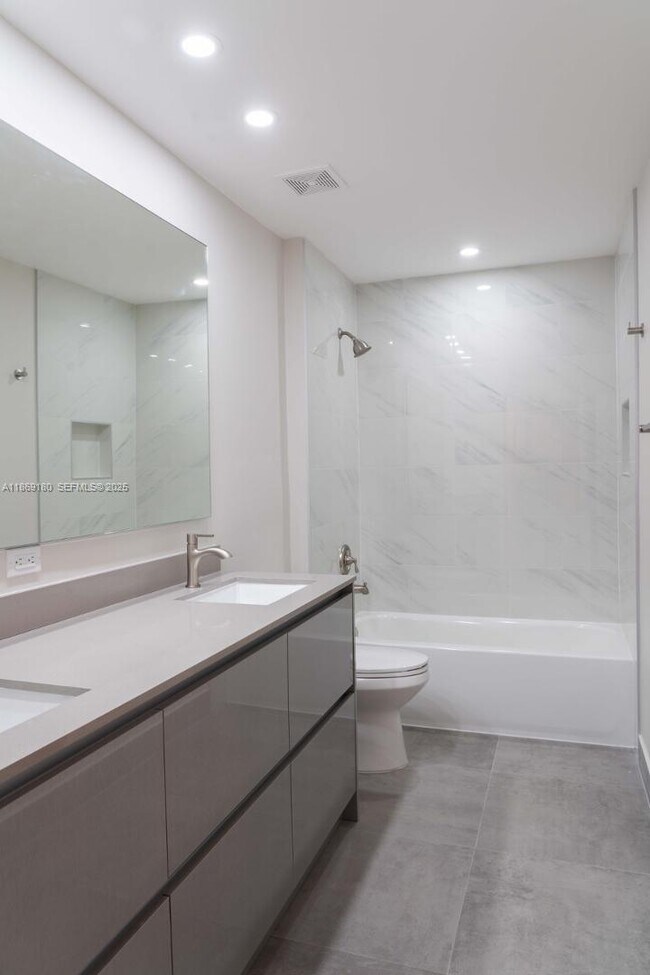 Building Photo - 3547 SW 175th Ave