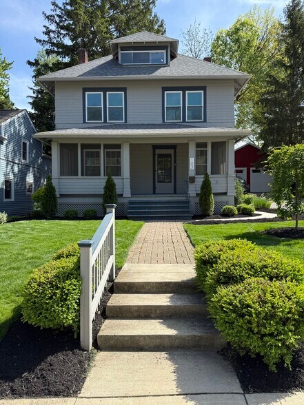 Primary Photo - 103 Oak Hill Ave