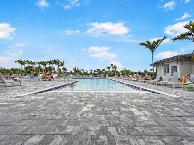 Building Photo - 13586 Sabal Palm Ct