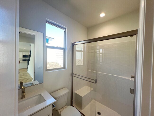 Building Photo - 21469 Thomas Ct