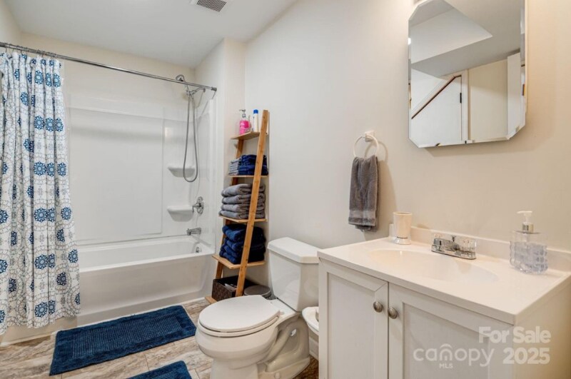 Building Photo - 4155 Turnpike Rd