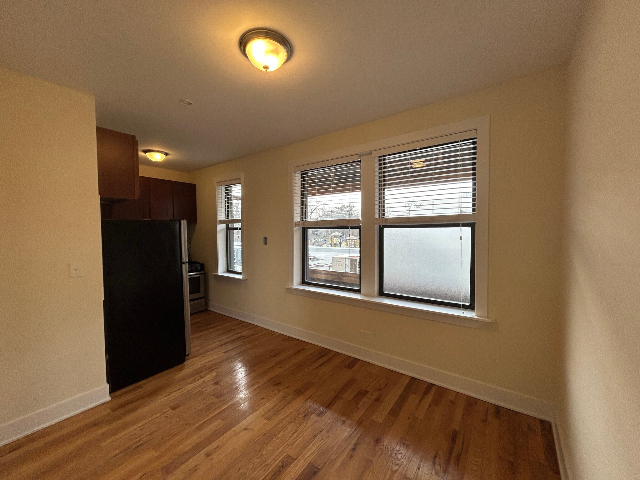 Building Photo - 338 Tudor Ct