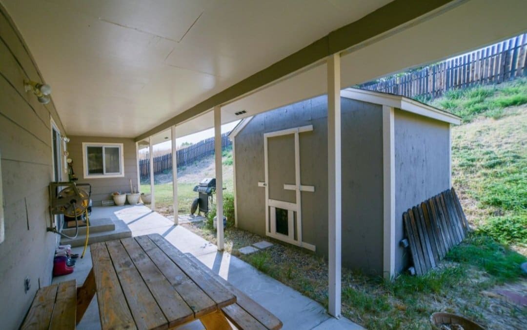 Building Photo - 2888 Pine Ridge Dr