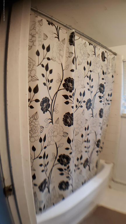 Building Photo - 726 Edgemont Blvd