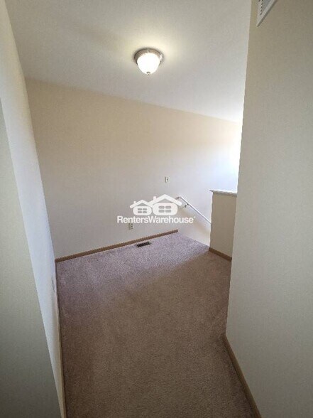Building Photo - 441 Ramblewood Way