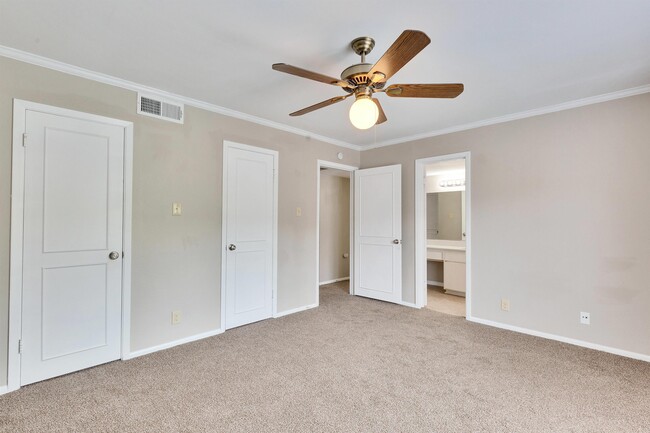 Building Photo - 7920 Rockwood Ln