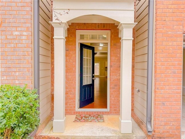 Building Photo - 786 Garbrooke Dr