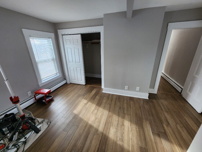 Building Photo - 39 Concord St