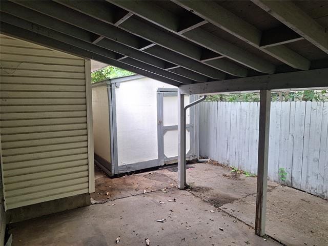 Building Photo - 8430 Birchcroft Dr